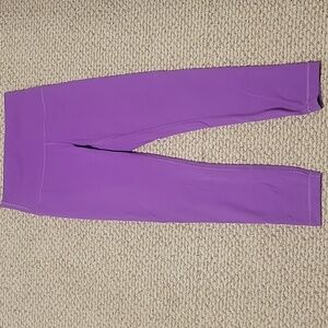 Lululemon wundertrain 25" leggings. Size 6 Moonlit Magenta